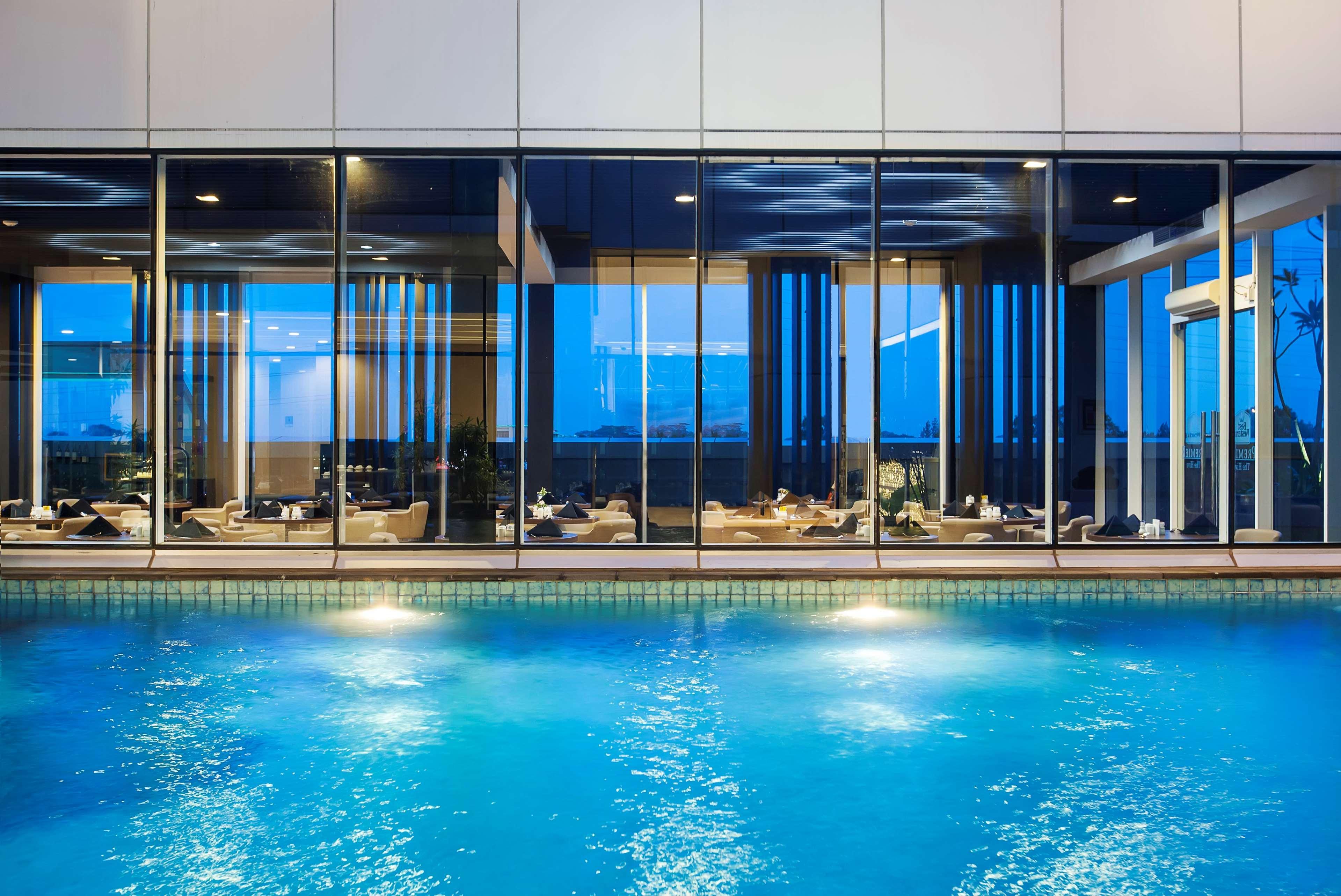 Best Western Premier The Hive Jakarta Exterior photo
