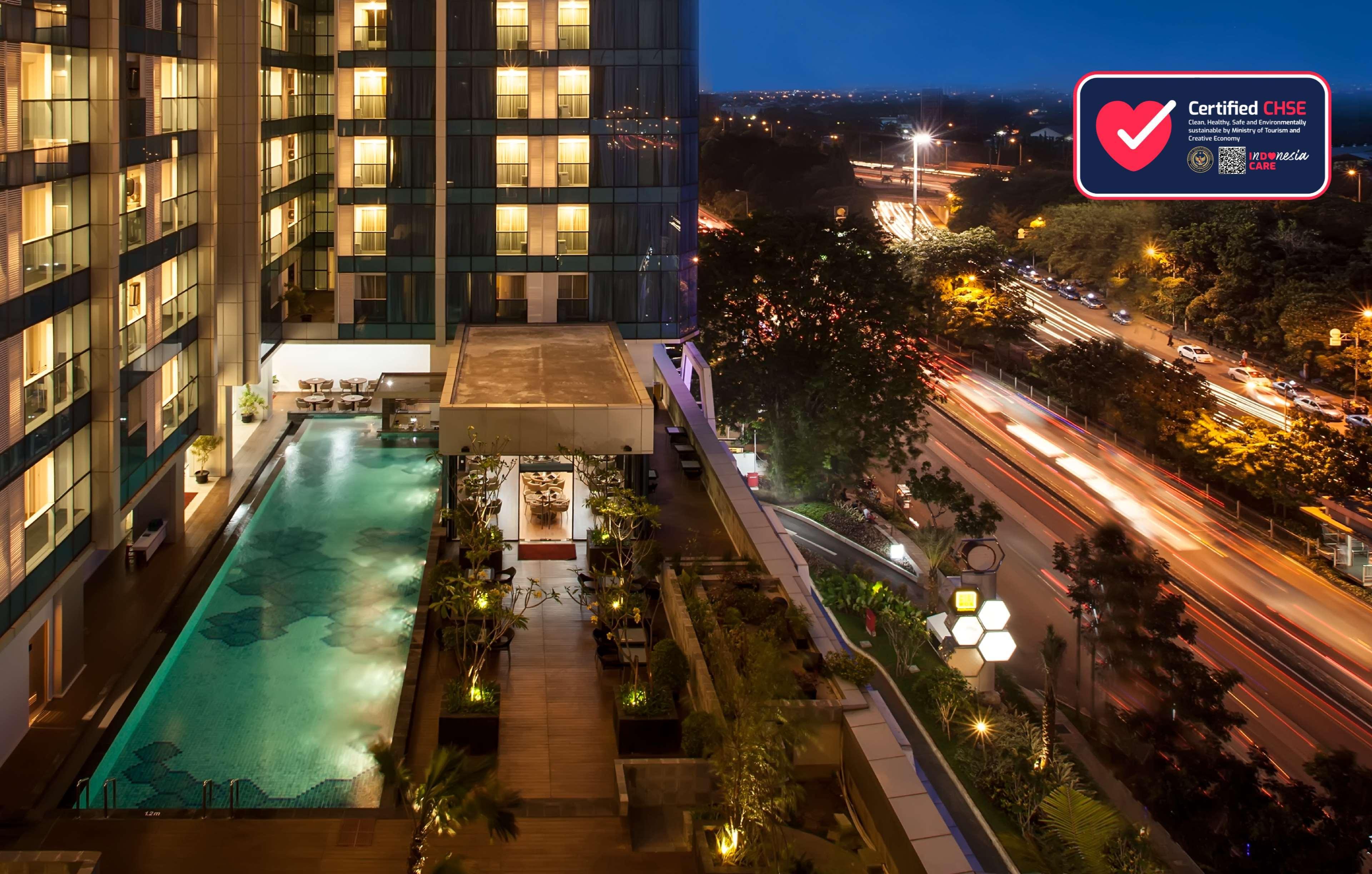 Best Western Premier The Hive Hotel Jakarta Exterior photo